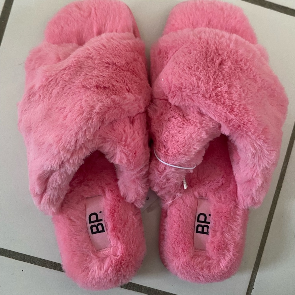 Fluffy slippers
